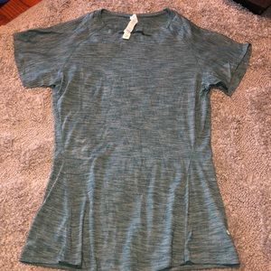 A lululemon green t-shirt.